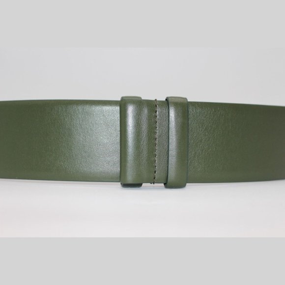 $425 Salvatore Ferragamo NEW SALVIA CALF Leather Belt Size 70 - Picture 2 of 8